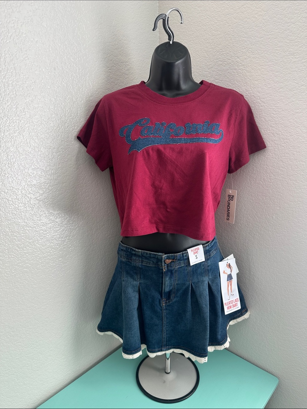 Celebrity Pink Dark Blue Denim skirt & No Boundaries T-shirt-both Small-new